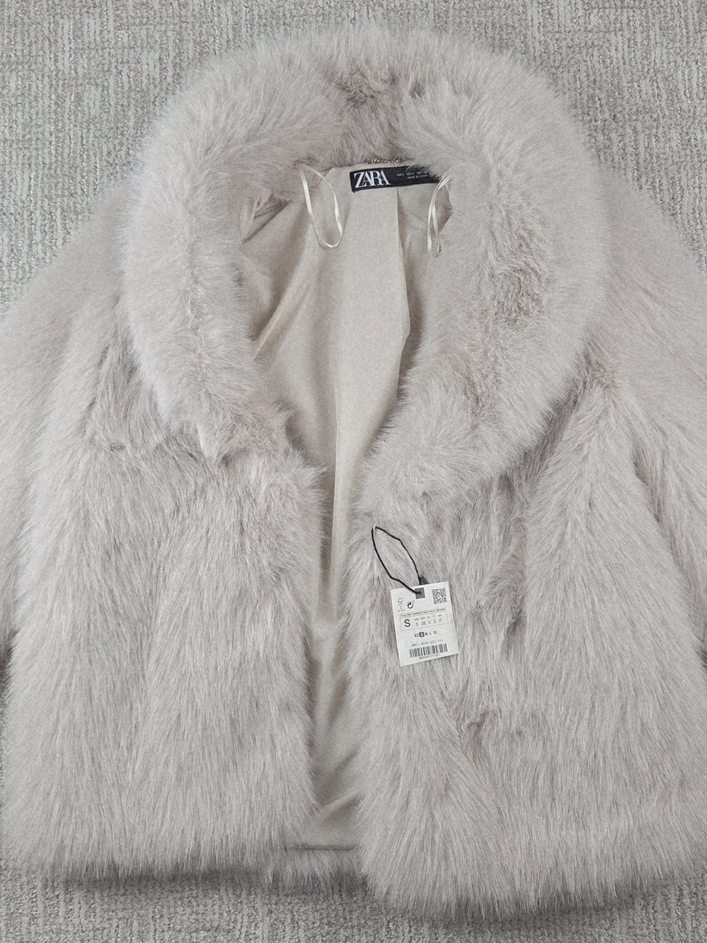 ZARA Faux Fur Teddy Jacket in Light Beige